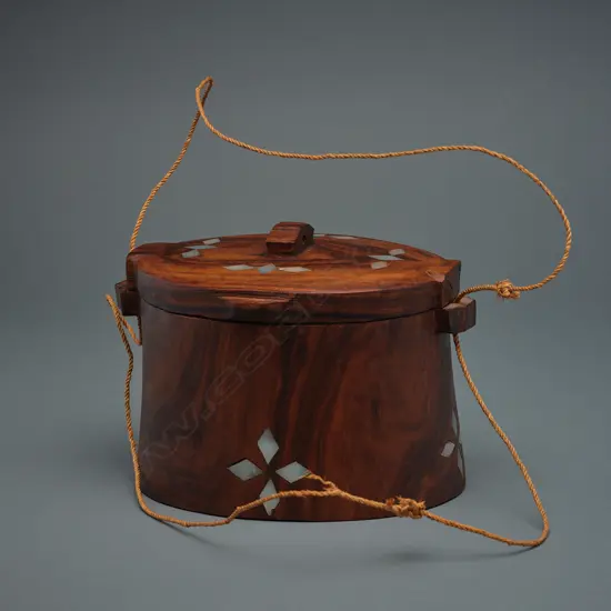 Tokelauan Fishing Box,